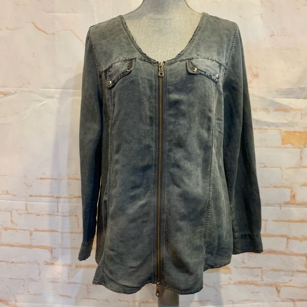 Soft Surroundings Zip Front Chambray Top